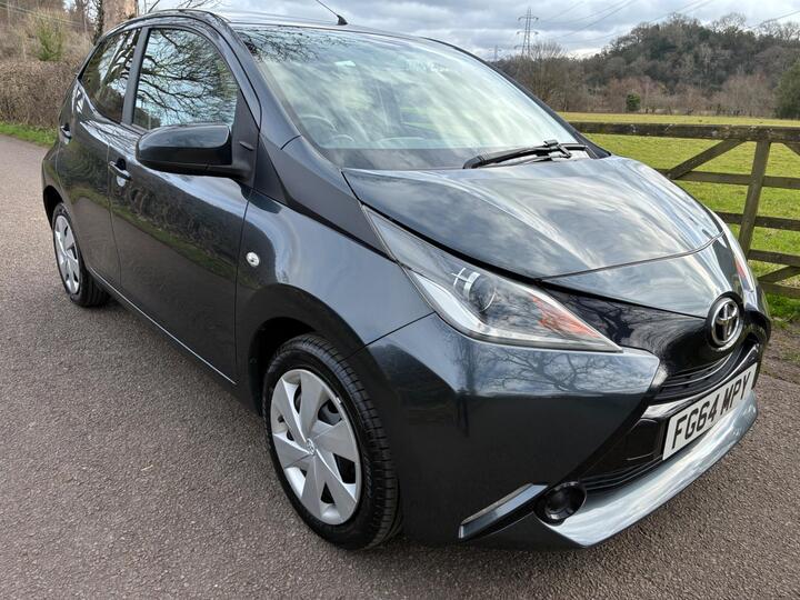 Toyota AYGO 1.0 VVT-i X-play Euro 5 5dr Euro 5