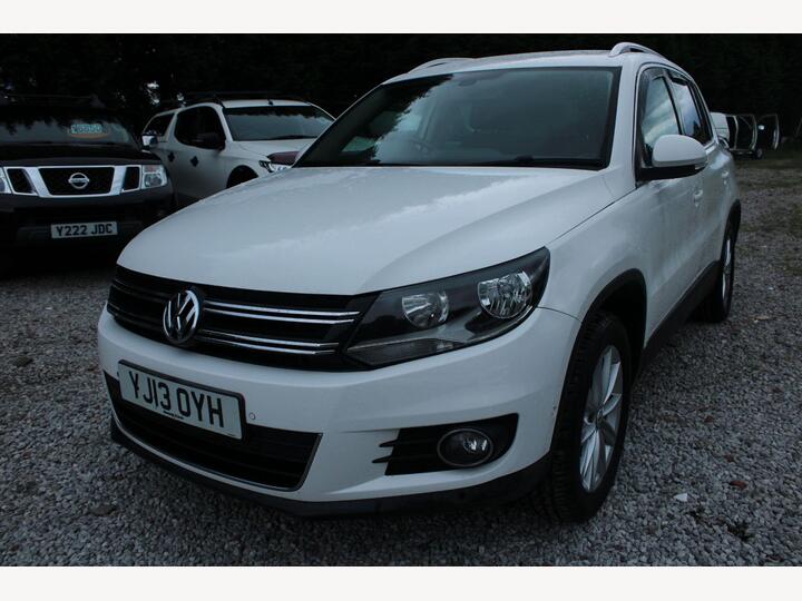 Volkswagen Tiguan 2.0 TDI BlueMotion Tech SE DSG 4WD Euro 5 (s/s) 5dr