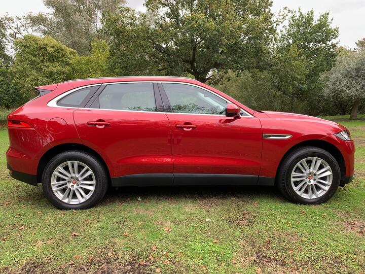 Jaguar F-PACE 2.0 D180 Portfolio Auto AWD Euro 6 (s/s) 5dr