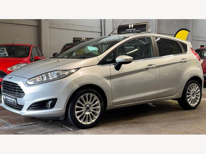 Ford FIESTA 1.0T EcoBoost Titanium Euro 5 (s/s) 5dr