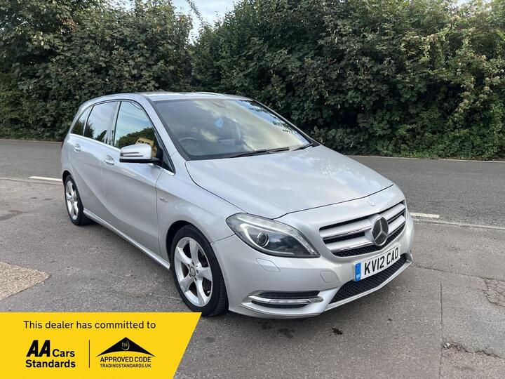 Mercedes-Benz B Class 1.6 B180 BlueEfficiency Sport 7G-DCT Euro 5 (s/s) 5dr