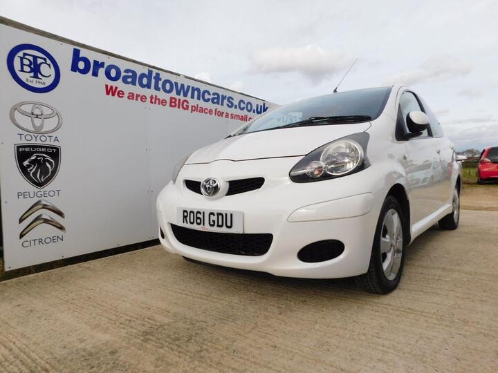 Toyota AYGO 1.0 VVT-i Go MultiMode Euro 5 5dr (AC) Toyota AYGO 1.0 VVT-i Go MultiMode Euro 5 5dr (AC)