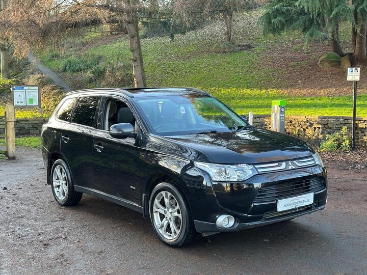 Mitsubishi Outlander 2.2 DI-D GX5 Auto 4WD Euro 5 (s/s) 5dr Mitsubishi Outlander 2.2 DI-D GX5 Auto 4WD Euro 5 (s/s) 5dr