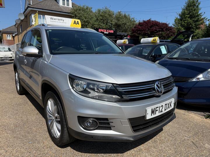 Volkswagen Tiguan 2.0 TDI Sport 4WD Euro 5 5dr