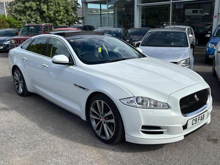 Jaguar XJ 3.0d V6 Portfolio Auto Euro 5 (s/s) 4dr