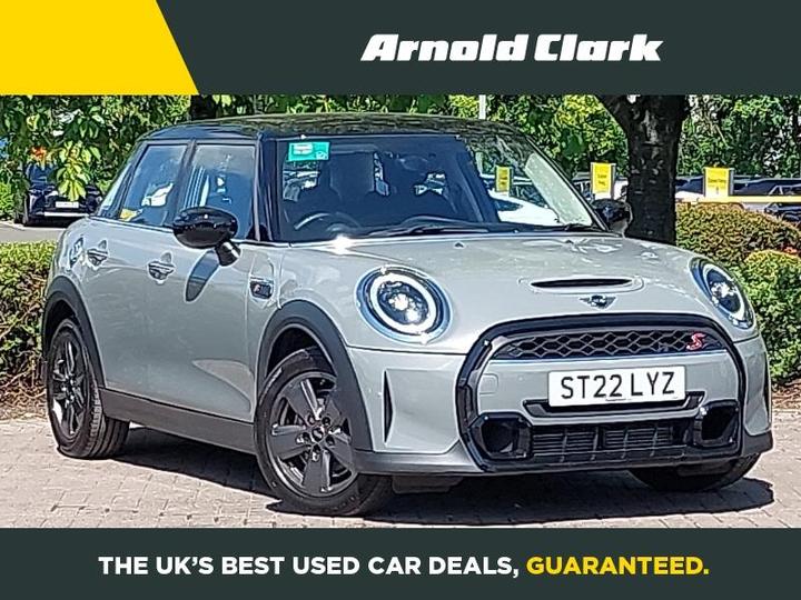 MINI Hatch 2.0 Cooper S Classic Steptronic Euro 6 (s/s) 5dr