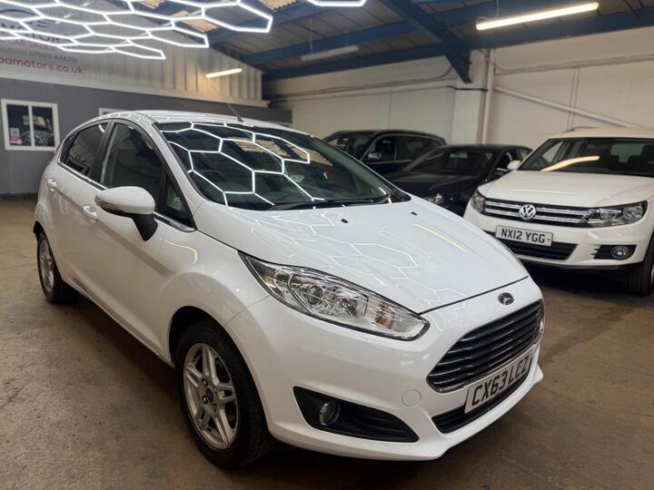 Ford Fiesta 1.0 Zetec Euro 5 (s/s) 5dr