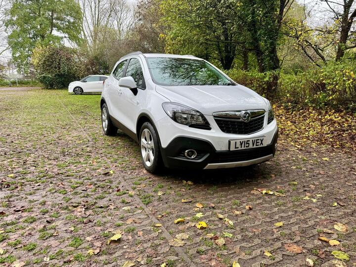 Vauxhall Mokka 1.6i Exclusiv 2WD Euro 6 (s/s) 5dr Vauxhall Mokka 1.6i Exclusiv 2WD Euro 6 (s/s) 5dr