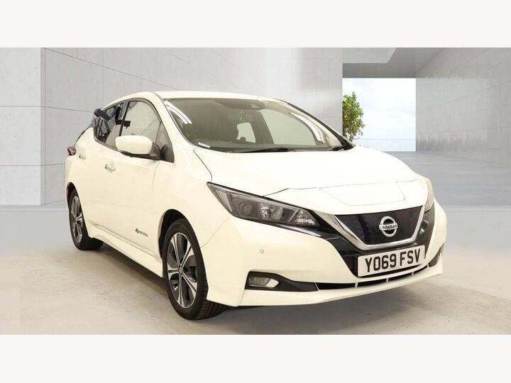 Nissan Leaf 40kWh N-Connecta Auto 5dr