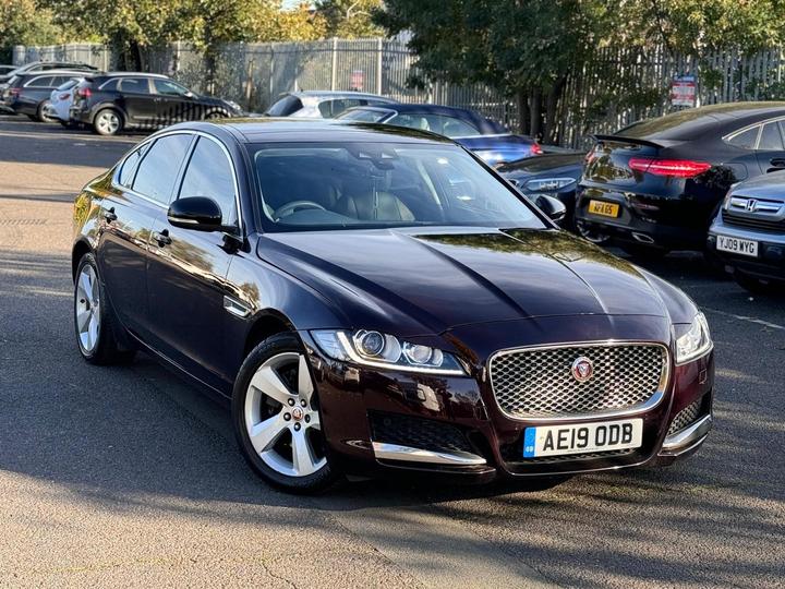 Jaguar XF 2.0i Portfolio Auto Euro 6 (s/s) 4dr