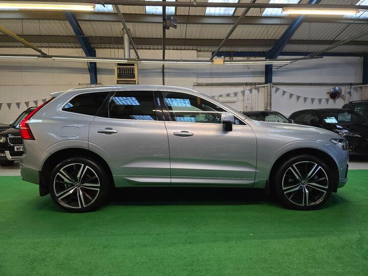 Volvo XC60 2.0 D4 R-Design Pro Auto AWD Euro 6 (s/s) 5dr