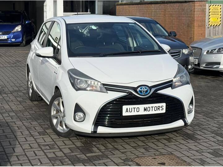 Toyota Yaris 1.5 VVT-h Excel E-CVT Euro 6 5dr (15in Alloy)