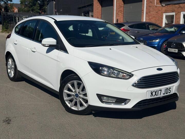 Ford FOCUS 1.0T EcoBoost Titanium Auto Euro 6 (s/s) 5dr