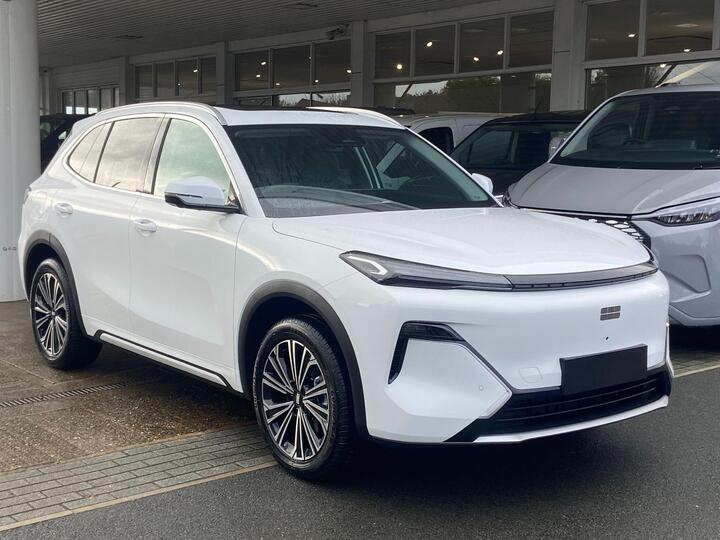 Geely Starray 1.5 EM-i 29.8kWh Ultra Auto Euro 6 (s/s) 5dr