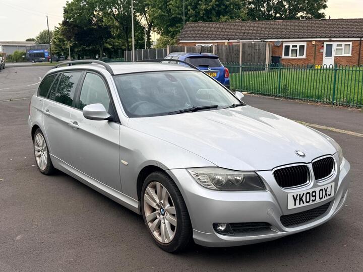 BMW 3 Series 2.0 320d SE Touring Steptronic Euro 5 5dr BMW 3 Series 2.0 320d SE Touring Steptronic Euro 5 5dr
