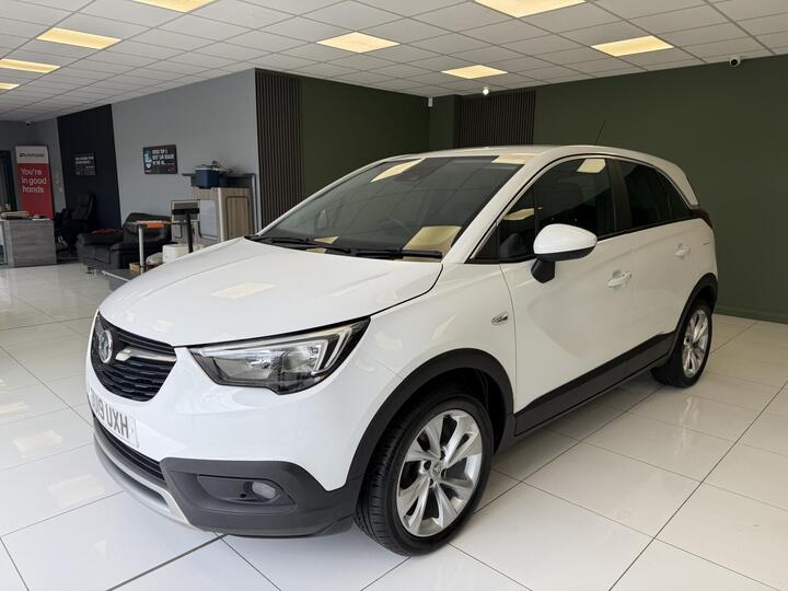 Vauxhall Crossland X 1.2 Turbo Tech Line Nav Auto Euro 6 (s/s) 5dr Vauxhall Crossland X 1.2 Turbo Tech Line Nav Auto Euro 6 (s/s) 5dr