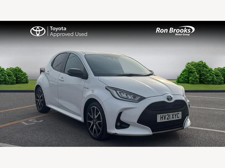 Toyota Yaris 1.5 VVT-h Dynamic E-CVT Euro 6 (s/s) 5dr