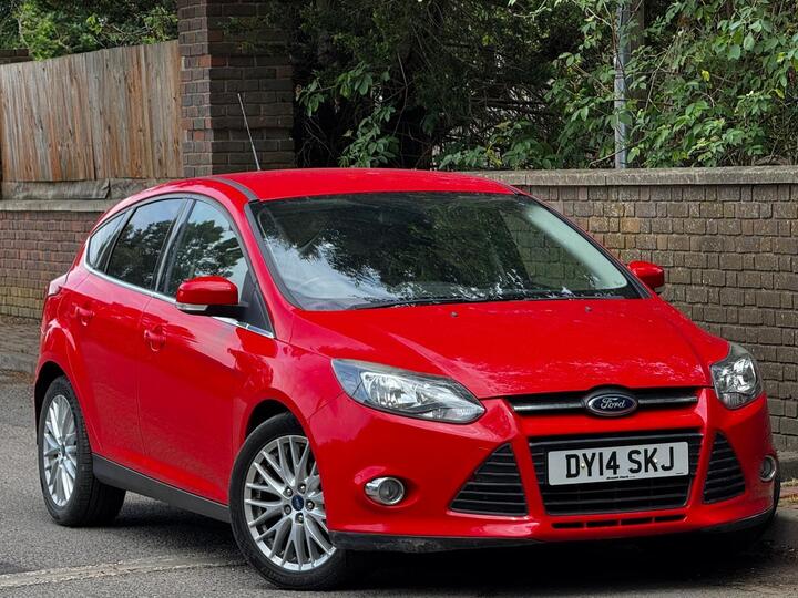 Ford Focus 1.0T EcoBoost Zetec Euro 5 (s/s) 5dr
