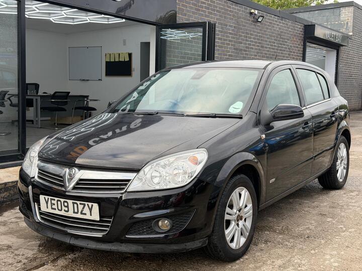 Vauxhall Astra 1.8i 16v Design 5dr