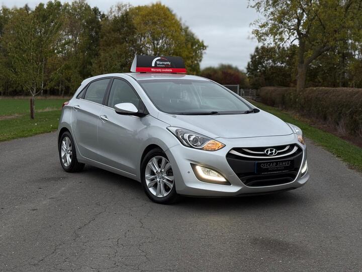 Hyundai I30 1.6 CRDi Blue Drive Style Nav Euro 5 (s/s) 5dr Hyundai I30 1.6 CRDi Blue Drive Style Nav Euro 5 (s/s) 5dr