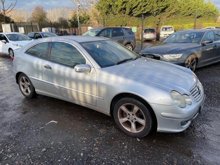 Mercedes-Benz C Class 1.8 C180 Kompressor SE 2dr Mercedes-Benz C Class 1.8 C180 Kompressor SE 2dr