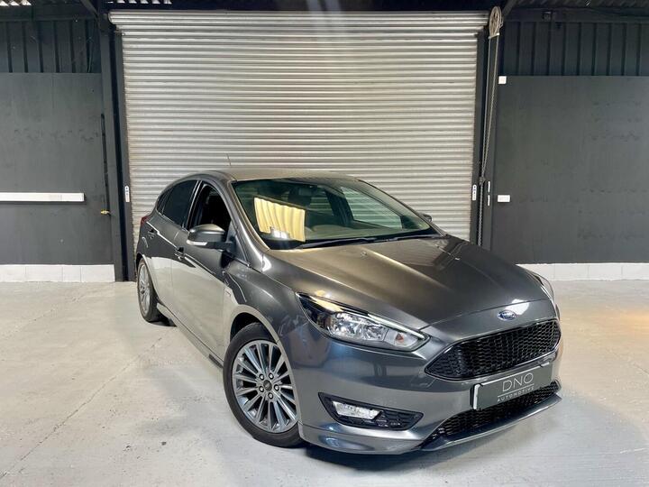 Ford FOCUS 1.0T EcoBoost ST-Line Euro 6 (s/s) 5dr