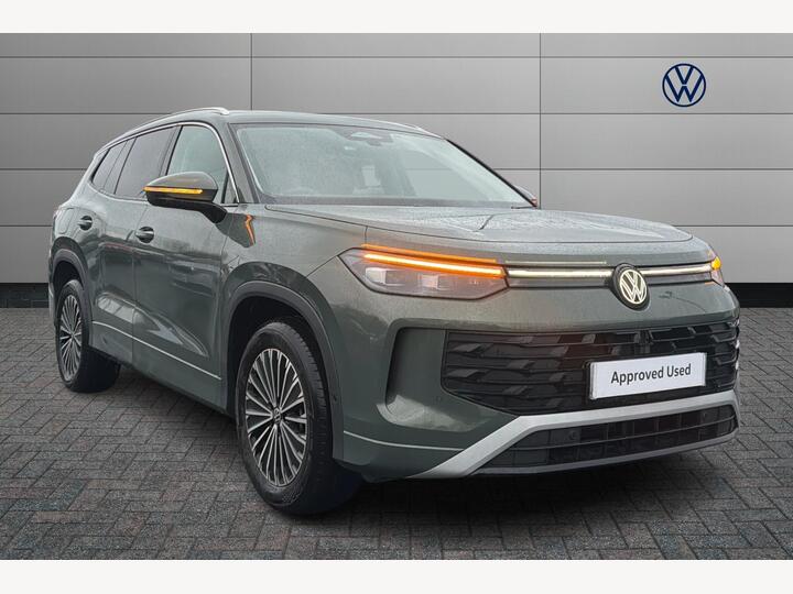 Volkswagen Tayron 1.5 TSI EHybrid 19.7kWh Match DSG Euro 6 (s/s) 5dr Volkswagen Tayron 1.5 TSI EHybrid 19.7kWh Match DSG Euro 6 (s/s) 5dr