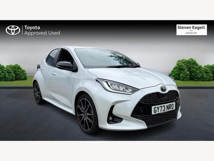 Toyota Yaris 1.5 VVT-h GR SPORT E-CVT Euro 6 (s/s) 5dr