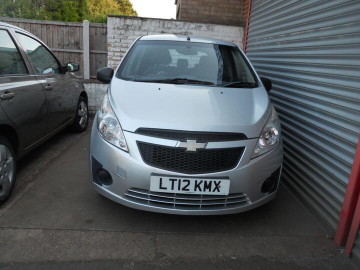 Chevrolet Spark 1.0i + Euro 5 5dr (No A/c)