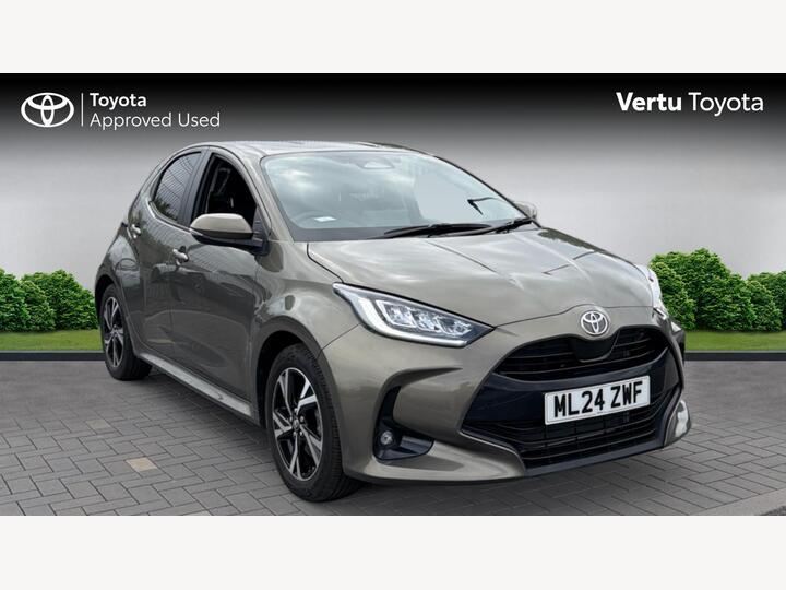 Toyota Yaris 1.5 VVT-h Design E-CVT Euro 6 (s/s) 5dr