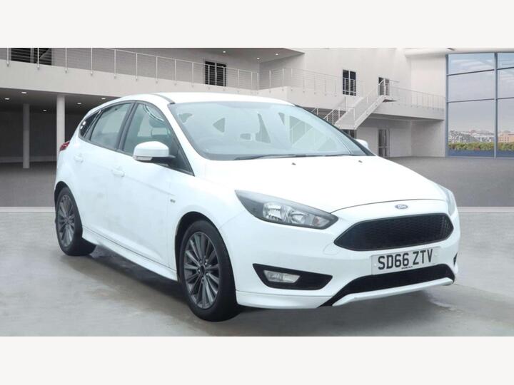 Ford FOCUS 1.5 TDCi ST-Line Euro 6 (s/s) 5dr
