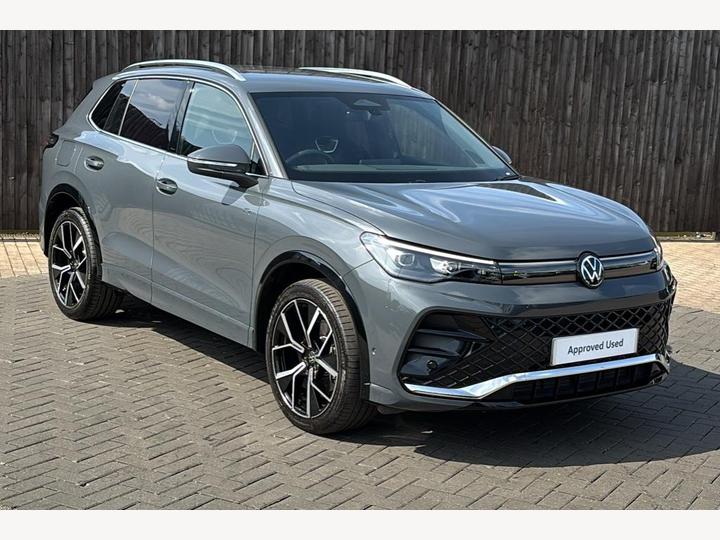Volkswagen TIGUAN 2.0 TDI R-Line DSG Euro 6 (s/s) 5dr
