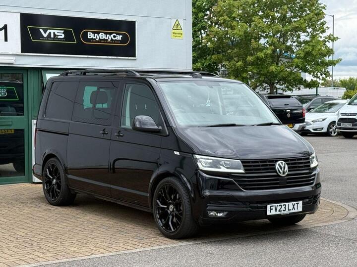 Volkswagen TRANSPORTER 2.0 TDI T32 Highline Kombi DSG FWD SWB Euro 6 (s/s) 5dr Volkswagen TRANSPORTER 2.0 TDI T32 Highline Kombi DSG FWD SWB Euro 6 (s/s) 5dr