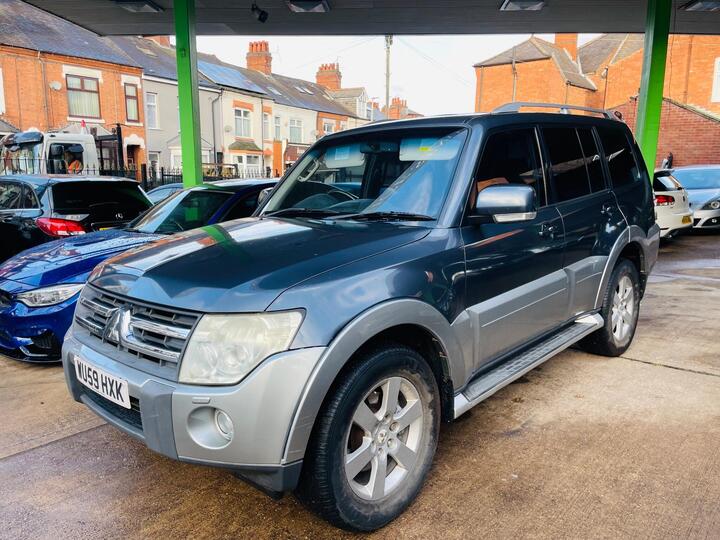 Mitsubishi Shogun 3.2 DI-DC Elegance Auto 4WD Euro 4 5dr LWB