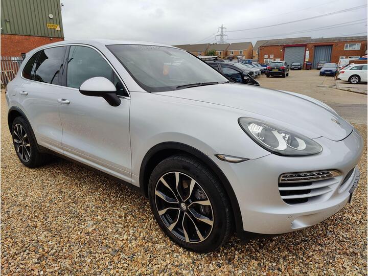 Porsche Cayenne 3.0 TD V6 Tiptronic 4WD Euro 5 (s/s) 5dr
