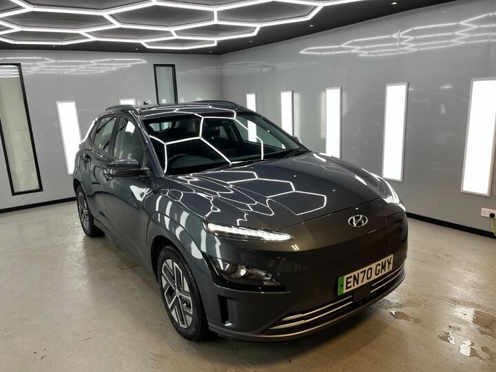 Hyundai Kona 39kWh SE Connect Auto 5dr (10.5kW Charger)