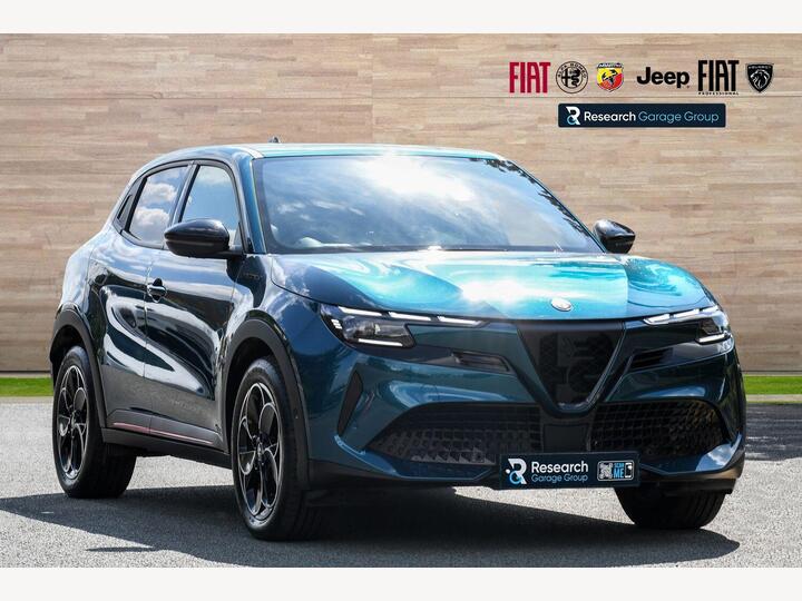 Alfa Romeo Junior 54kWh Elettrica Speciale Auto 5dr