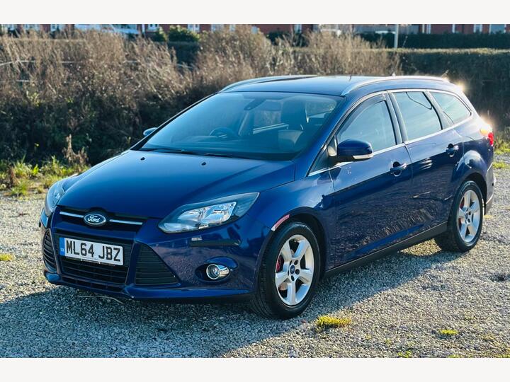Ford Focus 1.6 Zetec Navigator Powershift Euro 5 5dr