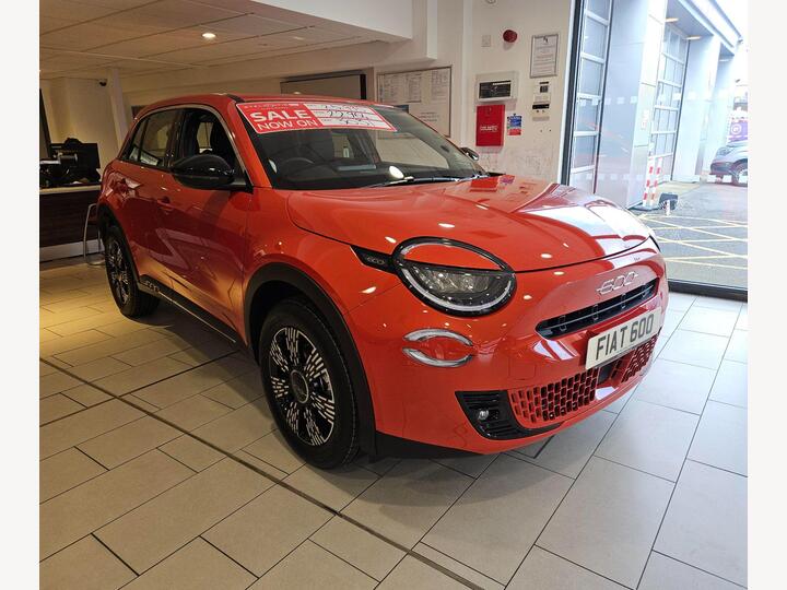 Fiat 600 1.2 MHEV E-DCT Euro 6 (s/s) 5dr