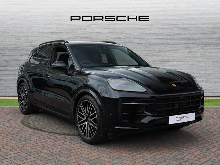 Porsche Cayenne 3.0 V6 E-Hybrid 25.9kWh Black Edition TiptronicS 4WD Euro 6 (s/s) 5dr