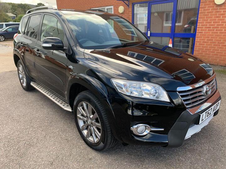 Toyota RAV4 2.2 D-CAT SR Auto 4WD Euro 5 5dr