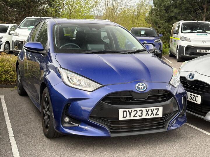 Toyota Yaris 1.5 VVT-h Design E-CVT Euro 6 (s/s) 5dr