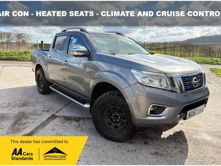 Nissan NAVARA 2.3 DCi Tekna Auto 4WD Euro 6 4dr