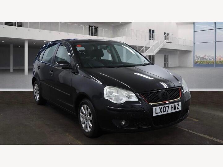Volkswagen Polo 1.6 Sport 5dr Volkswagen Polo 1.6 Sport 5dr