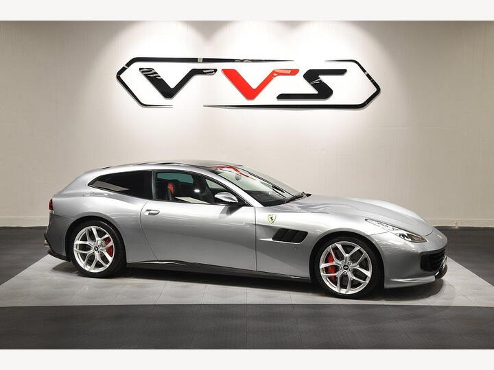Ferrari GTC4Lusso 3.9T V8 F1 DCT Euro 6 (s/s) 2dr Ferrari GTC4Lusso 3.9T V8 F1 DCT Euro 6 (s/s) 2dr
