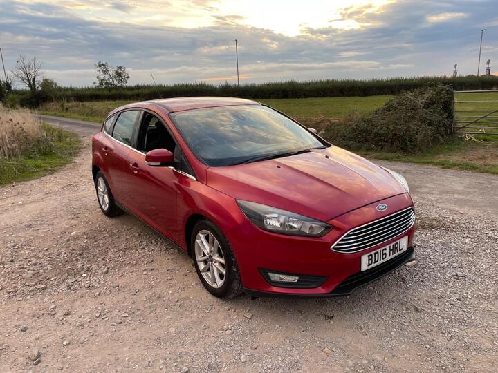 Ford Focus 1.0T EcoBoost Zetec Euro 6 (s/s) 5dr