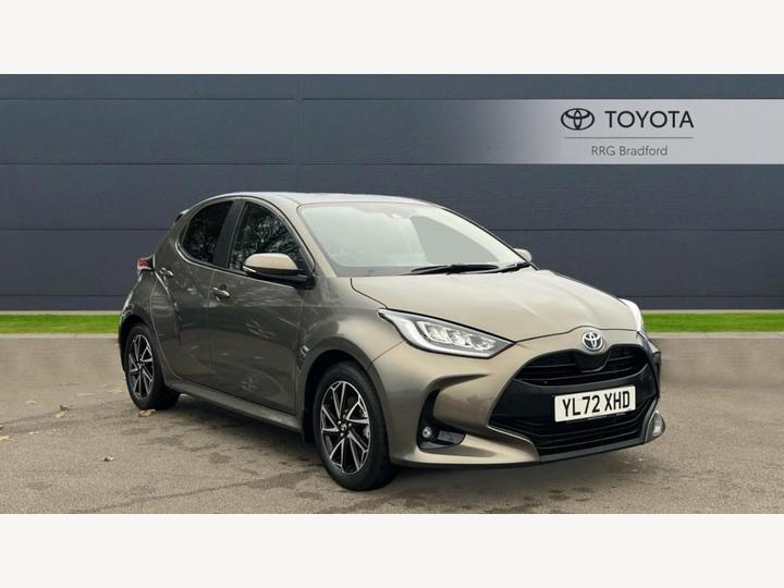 Toyota Yaris 1.5 VVT-h Design E-CVT Euro 6 (s/s) 5dr