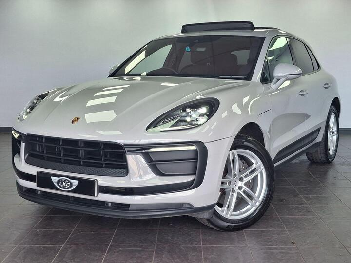 Porsche Macan 2.0T PDK 4WD Euro 6 (s/s) 5dr