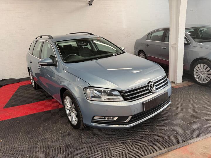 Volkswagen Passat 2.0 TDI BlueMotion Tech Highline Euro 5 (s/s) 5dr Volkswagen Passat 2.0 TDI BlueMotion Tech Highline Euro 5 (s/s) 5dr