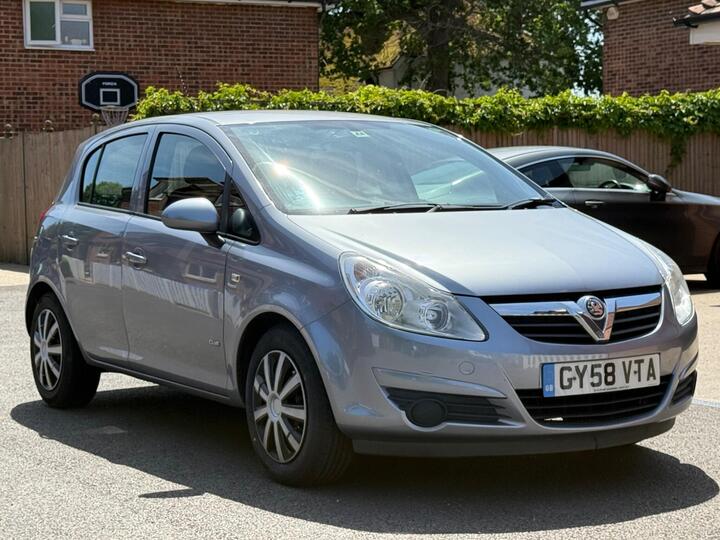 Vauxhall Corsa 1.4i 16v Club 5dr